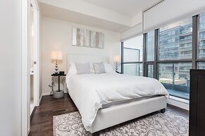 Applewood Suites - 2 BDRM King & Spadina