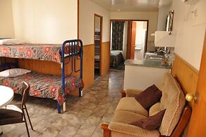 Miner's Retreat Motel