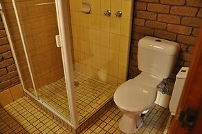 Miner's Retreat Motel