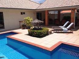 Baansiesom Private Pool Villa