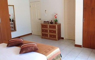 Baansiesom Private Pool Villa