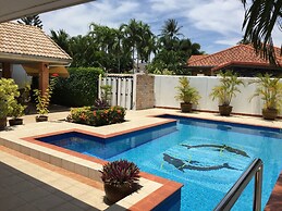 Baansiesom Private Pool Villa