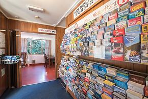 The Flaming Kiwi Backpackers