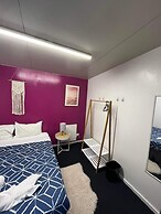 The Flaming Kiwi Backpackers