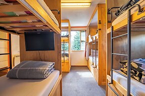 The Flaming Kiwi Backpackers