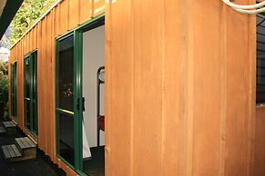 The Flaming Kiwi Backpackers