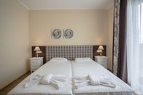 Gardenia Beach Palace Aparthotel