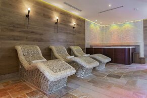 Gardenia Beach Palace Aparthotel