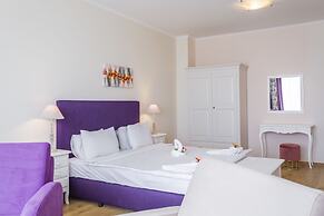 Gardenia Beach Palace Aparthotel