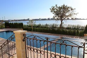 Gardenia Beach Palace Aparthotel