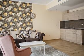 Gardenia Beach Palace Aparthotel