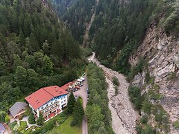 Sportland Inn