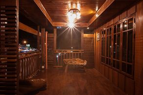 The History Cafe' & Guesthouse