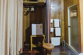 The History Cafe' & Guesthouse