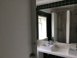 Welcome Riverside Guesthouse