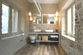 Aspalathos Residence