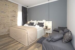 Aspalathos Residence