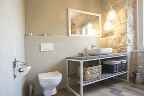 Aspalathos Residence