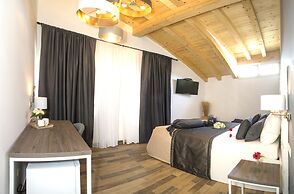 Aspalathos Residence