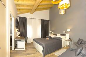 Aspalathos Residence