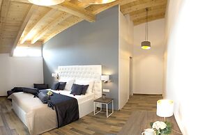 Aspalathos Residence