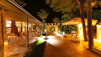 Assos Hunters Hotel - Special Class ( Adults Only)