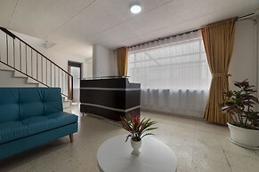 Ayenda 1055 Agora Inn Corferias