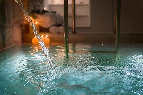 S'Hotelet d'es Born - Suites & SPA