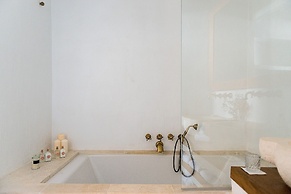 S'Hotelet d'es Born - Suites & SPA