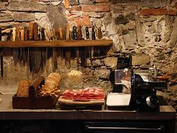 Palazzo Albricci Peregrini