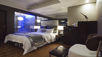 Golden Hotspring Hotel