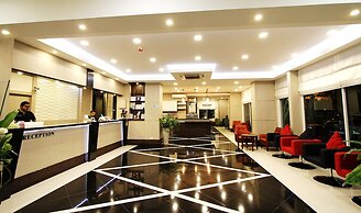 The Contrast i Hotel