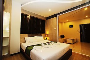 The Contrast i Hotel