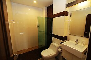 The Contrast i Hotel