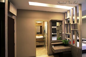 The Contrast i Hotel