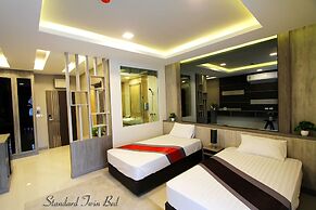 The Contrast i Hotel