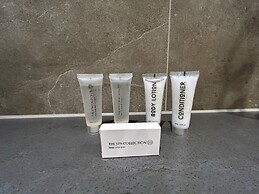 XO Hotels Blue Square