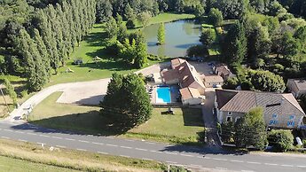 Le Domaine de l'Etang de Sandanet