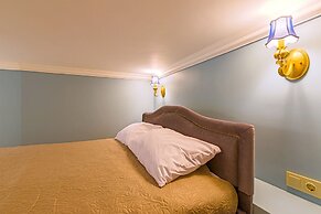 ColorSpb ApartHotel Artist's House