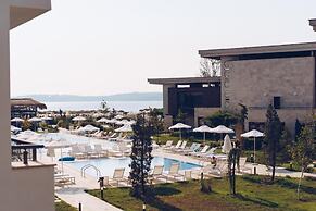 Apolonia Resort