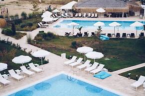 Apolonia Resort
