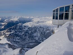 Schweizerhof Ferienwohnungen Lenzerheide