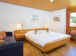 Schweizerhof Ferienwohnungen Lenzerheide