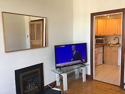 Great Location 2 Bedroom Scotstoun Flat