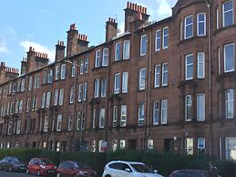 Great Location 2 Bedroom Scotstoun Flat