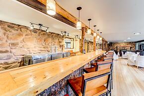 The Green Mountain Falls Lodge