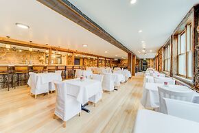 The Green Mountain Falls Lodge