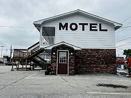 Brewer Motor Inn