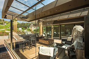 Mountain Spa Resort Albion