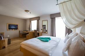 Mountain Spa Resort Albion